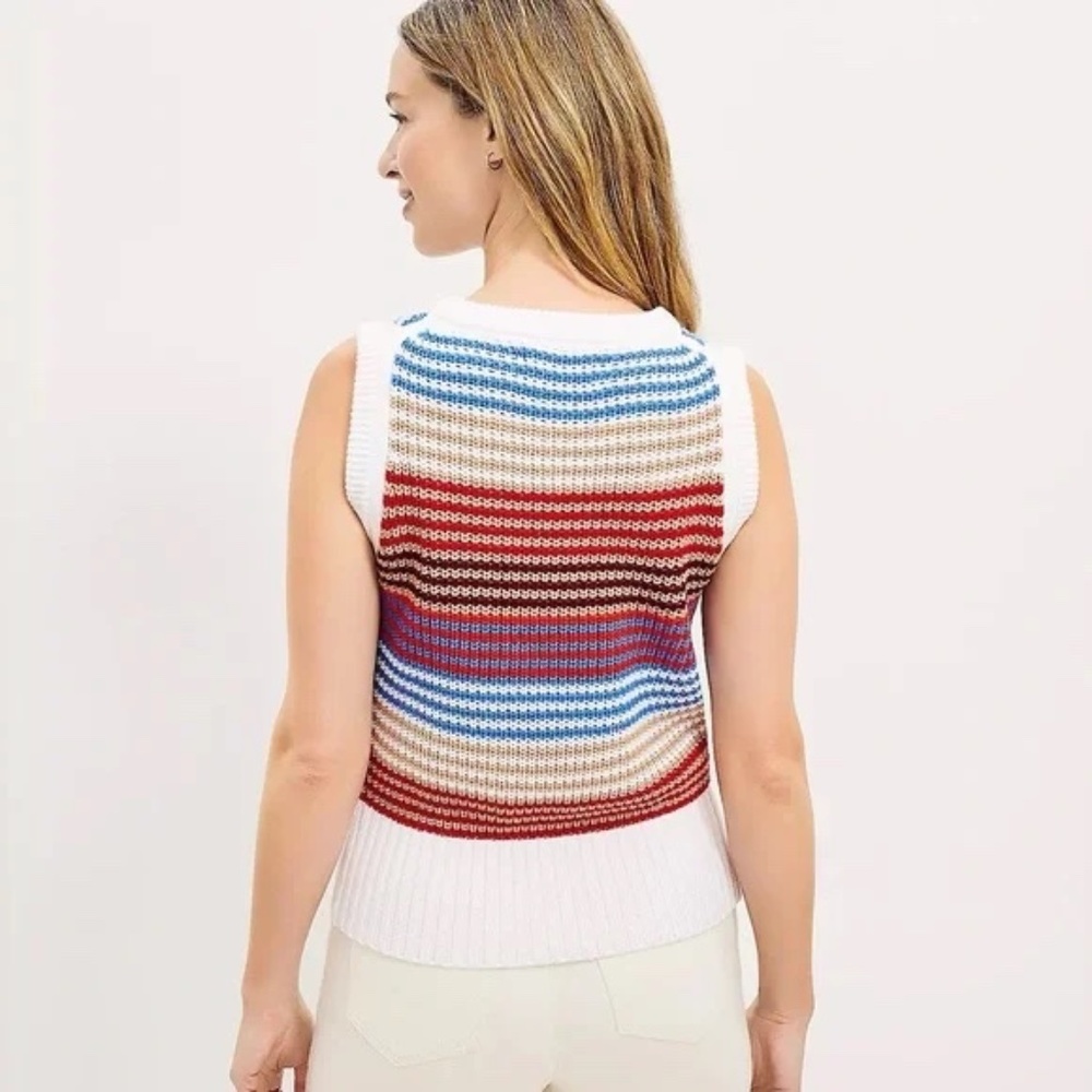 LIKE NEW Ann Taylor Loft Sleeveless Sweater Sz. Small